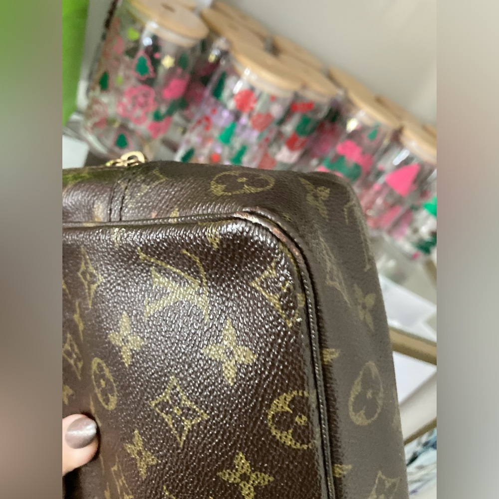 Louis Vuitton Monogram Toiletry Bag TROUSSE 28 - Picture 9 of 14